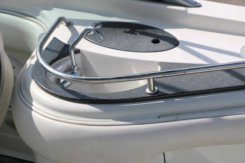 Slide: The Image of Crownline Boats 240 Ex 2004 - 24