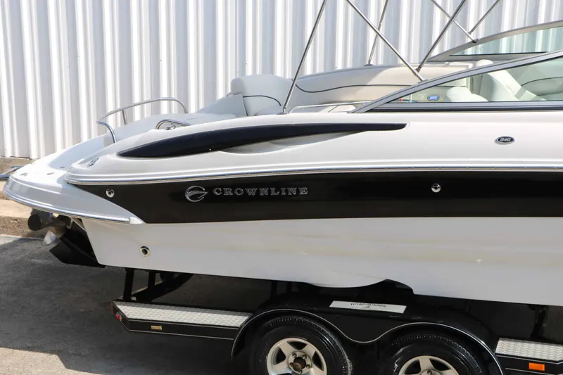 Slide: The Image of Crownline Boats 240 Ex 2004 - 14