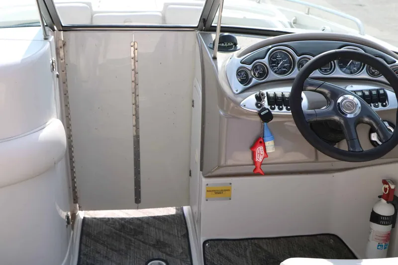 Slide: The Image of Crownline Boats 240 Ex 2004 - 33