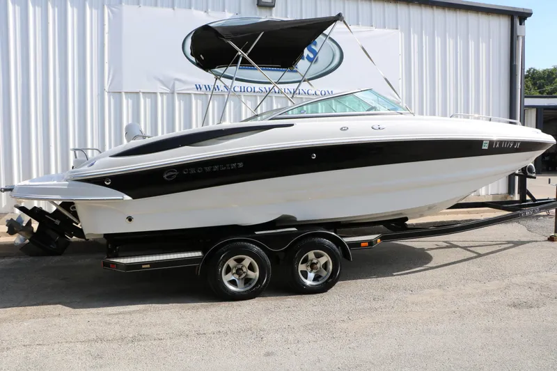 Slide: The Image of Crownline Boats 240 Ex 2004 - 2