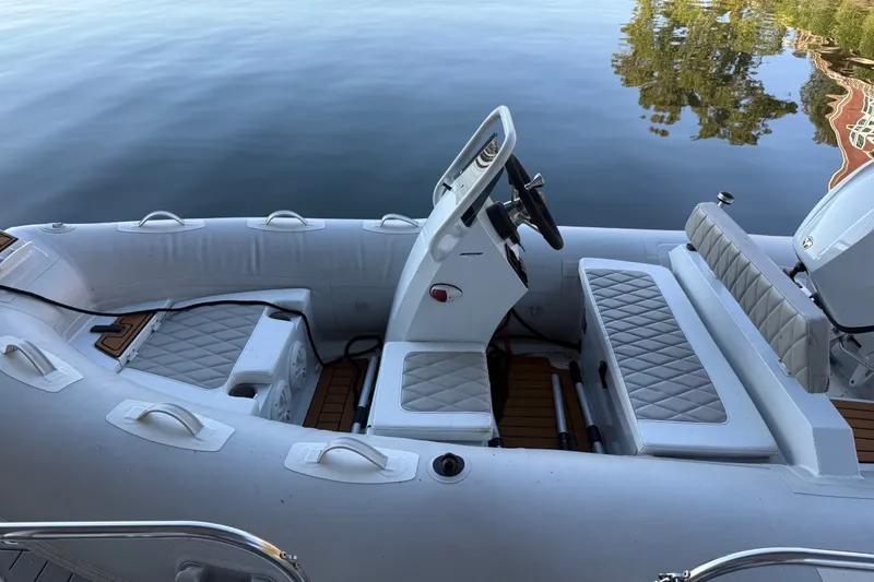 Slide: The Image of Harbor Master Coastal 520 2006 - 15
