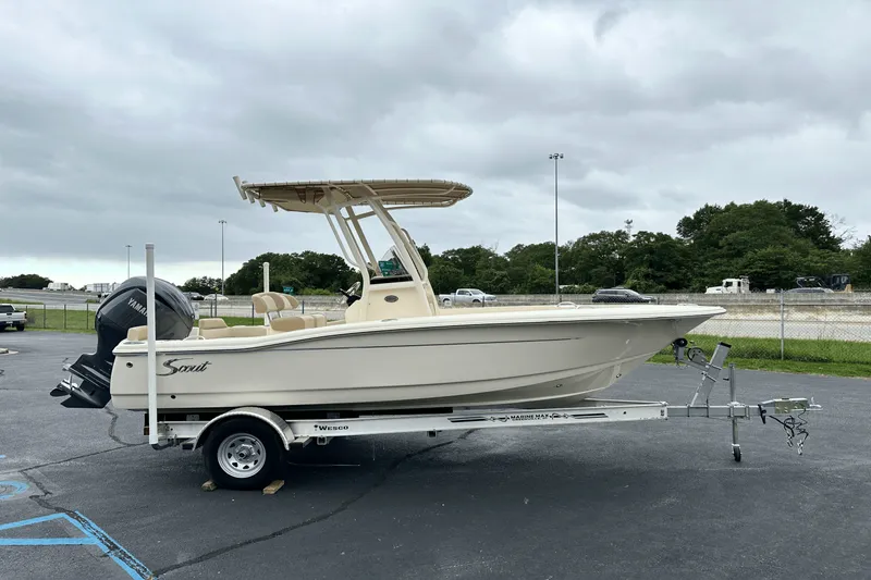 Slide: The Image of Scout 195 Sportfish 2025 - 3
