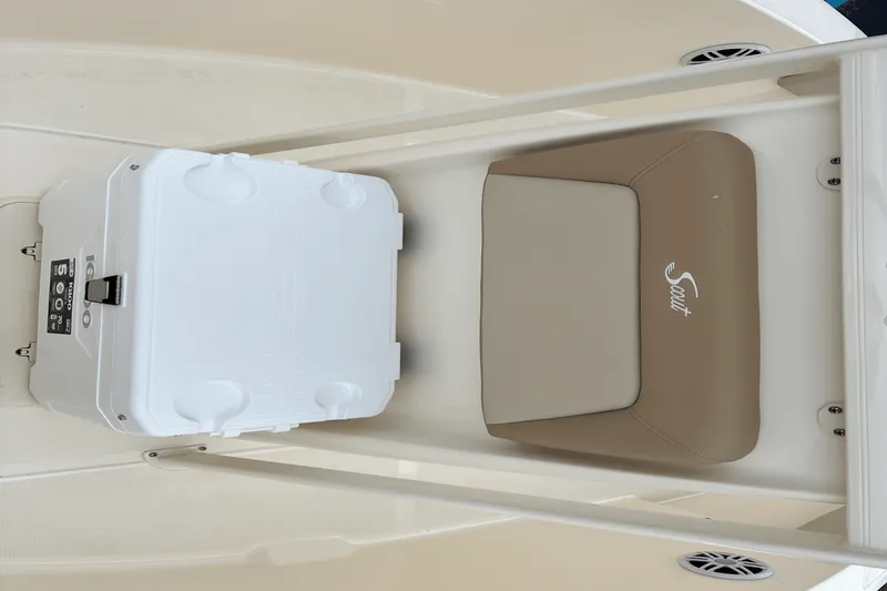 Slide: The Image of Scout 195 Sportfish 2025 - 6