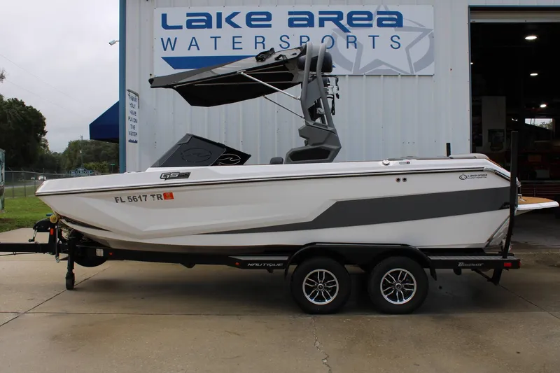 Slide: The Image of Nautique GS20 2023 - 0