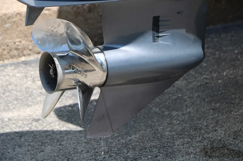 Slide: The Image of Avalon 2385 RF Catalina 2020 - 6