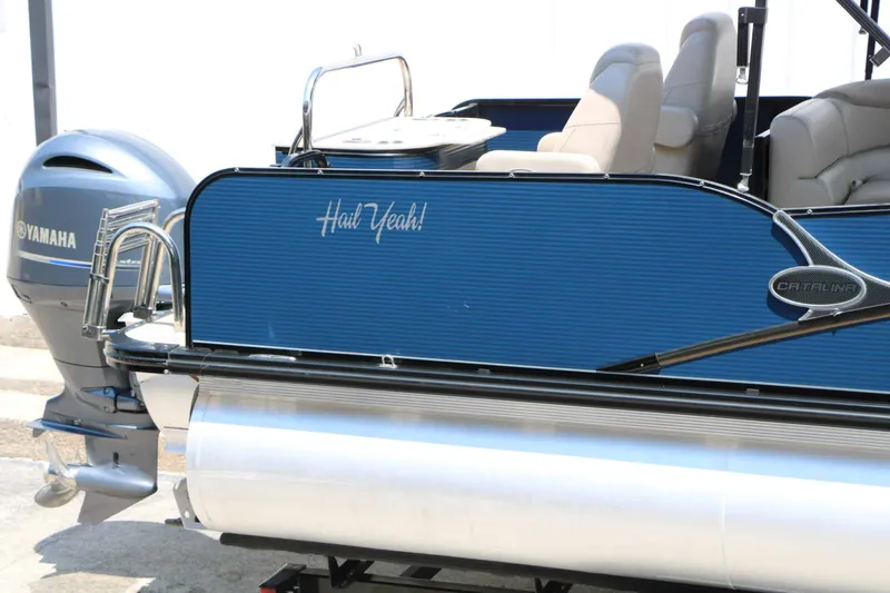 Slide: The Image of Avalon 2385 RF Catalina 2020 - 11