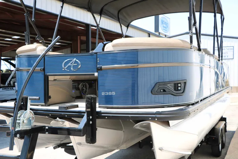 Slide: The Image of Avalon 2385 RF Catalina 2020 - 4