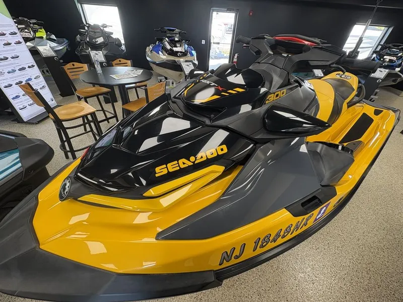 Slide: The Image of Sea-Doo RXT®-X® 300 Millenium Yellow 2021 - 5