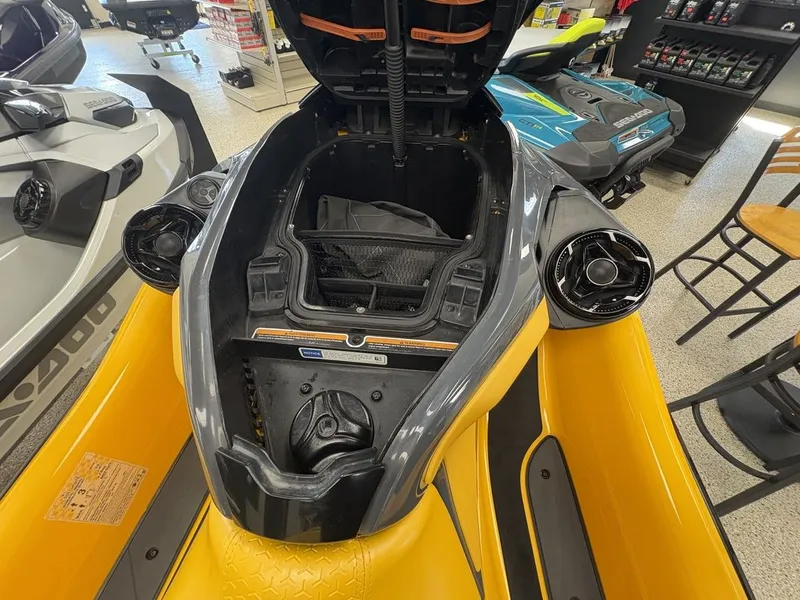 Slide: The Image of Sea-Doo RXT®-X® 300 Millenium Yellow 2021 - 11