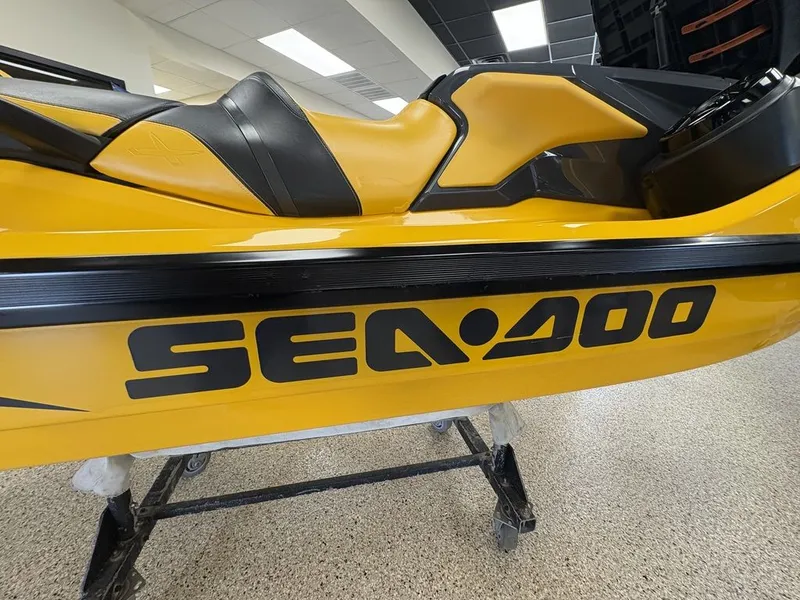 Slide: The Image of Sea-Doo RXT®-X® 300 Millenium Yellow 2021 - 12