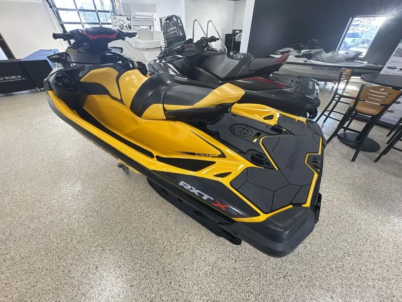 Slide: The Image of Sea-Doo RXT®-X® 300 Millenium Yellow 2021 - 3