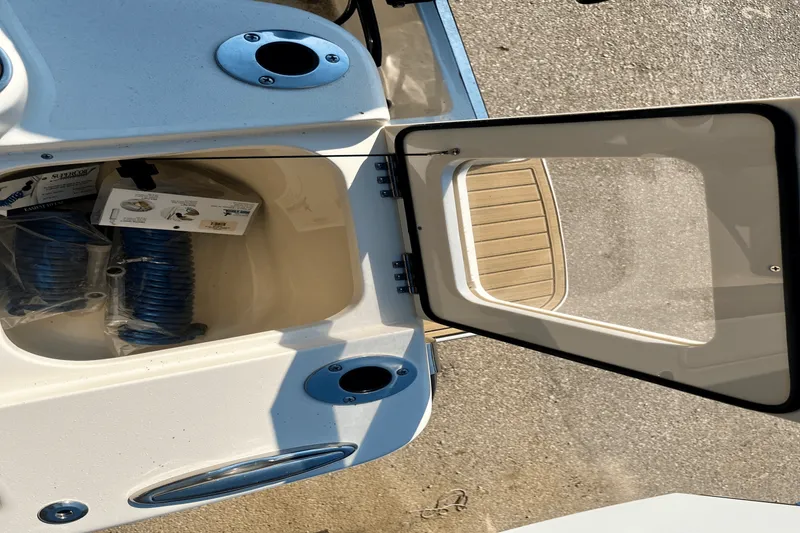 Slide: The Image of Scout 215 XSF 2024 - 24