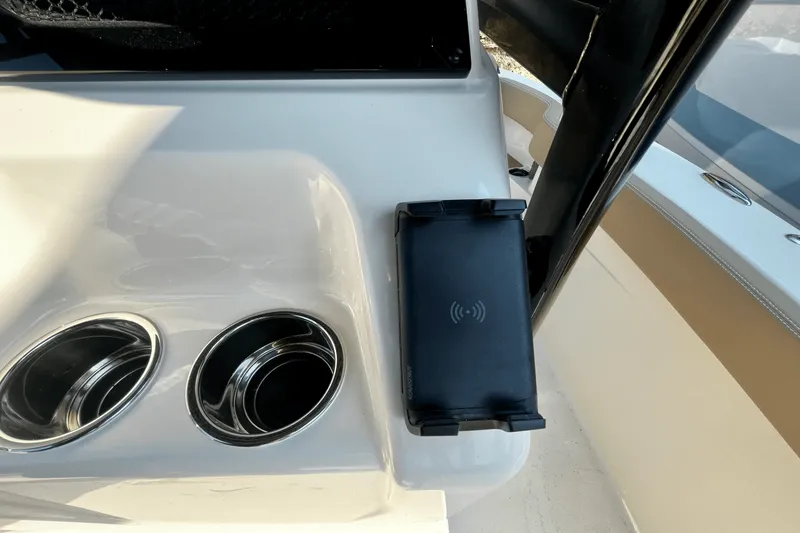 Slide: The Image of Scout 215 XSF 2024 - 5