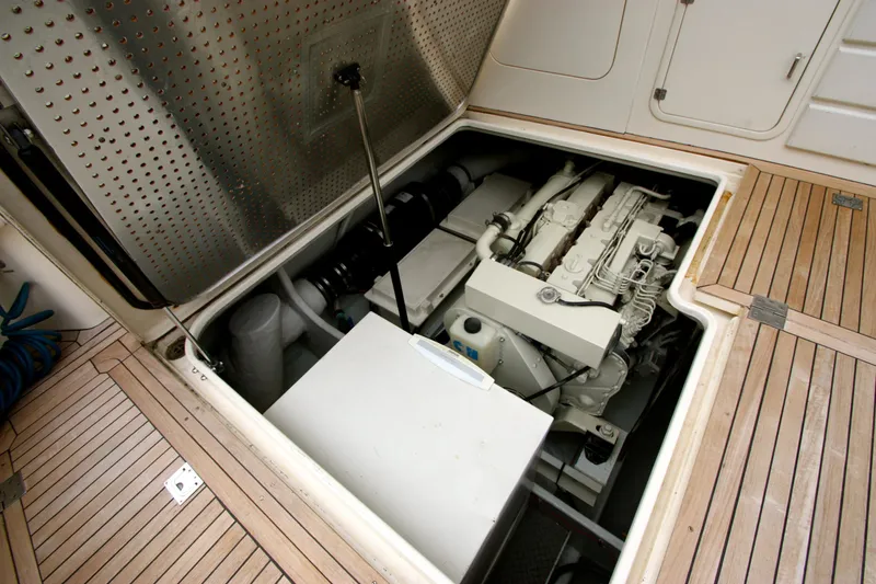 Slide: The Image of Mikelson 43 Sportfisher 2001 - 25