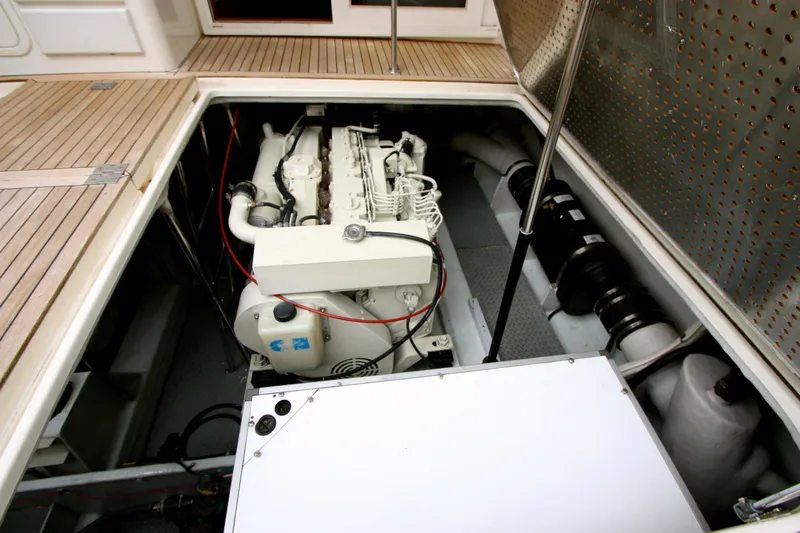 Slide: The Image of Mikelson 43 Sportfisher 2001 - 22