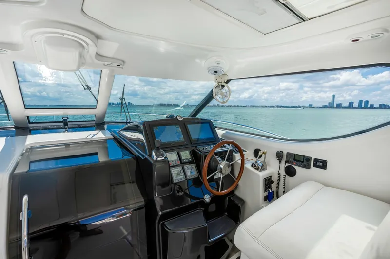 Slide: The Image of Tiara 4300 Sovran 2007 - 19