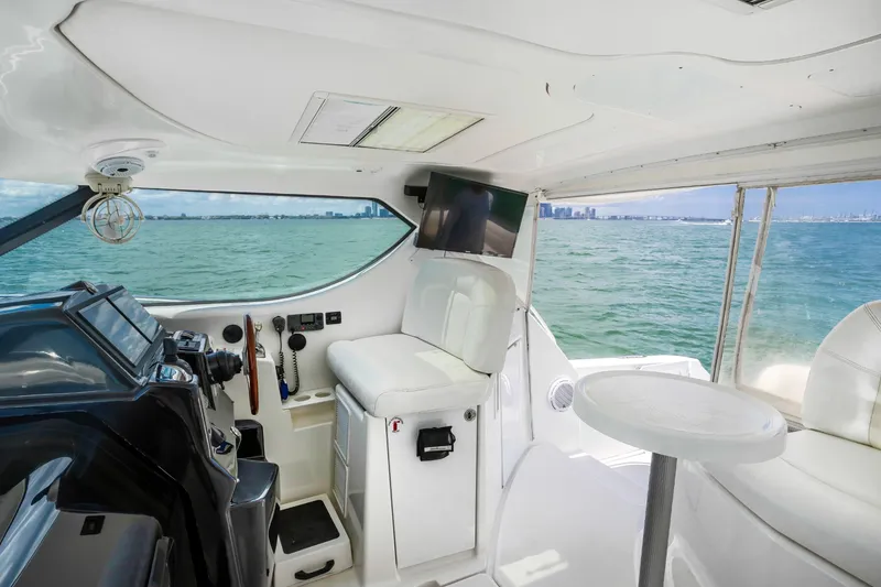 Slide: The Image of Tiara 4300 Sovran 2007 - 18
