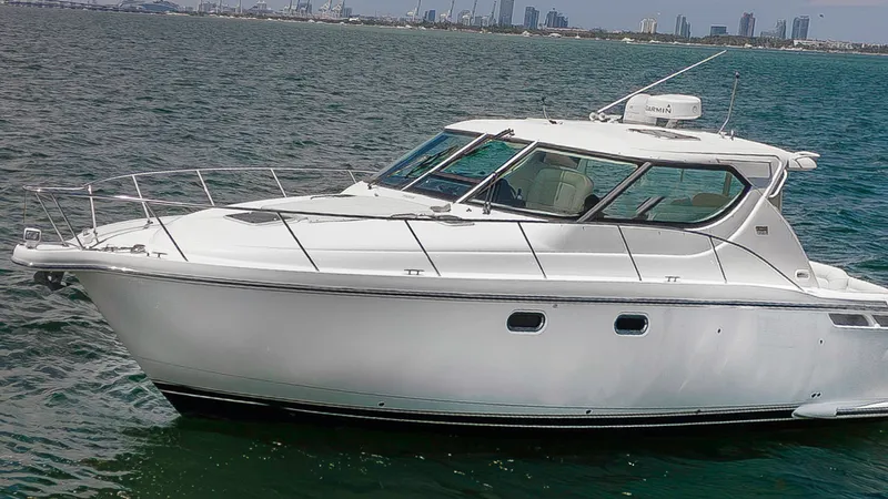 Slide: The Image of Tiara 4300 Sovran 2007 - 35