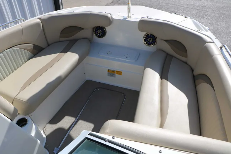 Slide: The Image of NauticStar 223 DC Sport Deckboat 2013 - 28