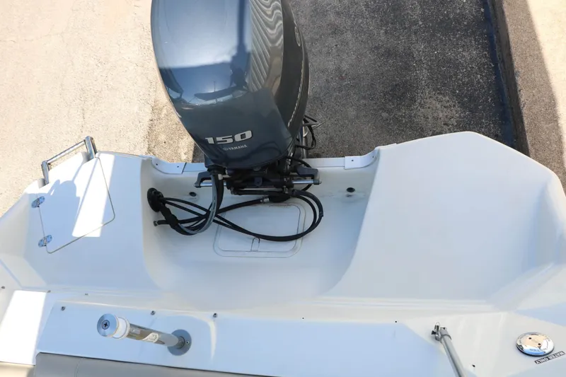 Slide: The Image of NauticStar 223 DC Sport Deckboat 2013 - 50
