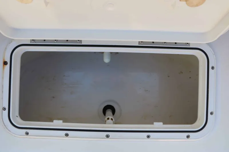 Slide: The Image of NauticStar 223 DC Sport Deckboat 2013 - 32