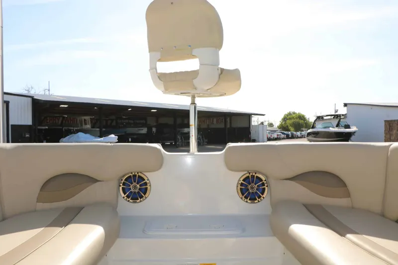 Slide: The Image of NauticStar 223 DC Sport Deckboat 2013 - 30