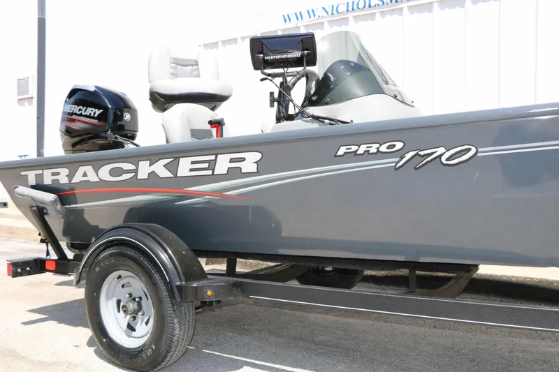 Slide: The Image of Tracker Boats Pro 170 2018 - 15