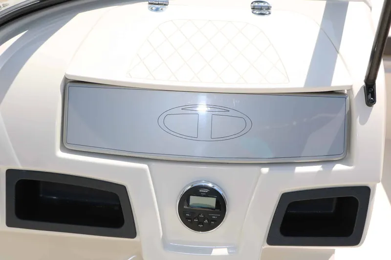 Slide: The Image of Tahoe 400 TF 2016 - 39