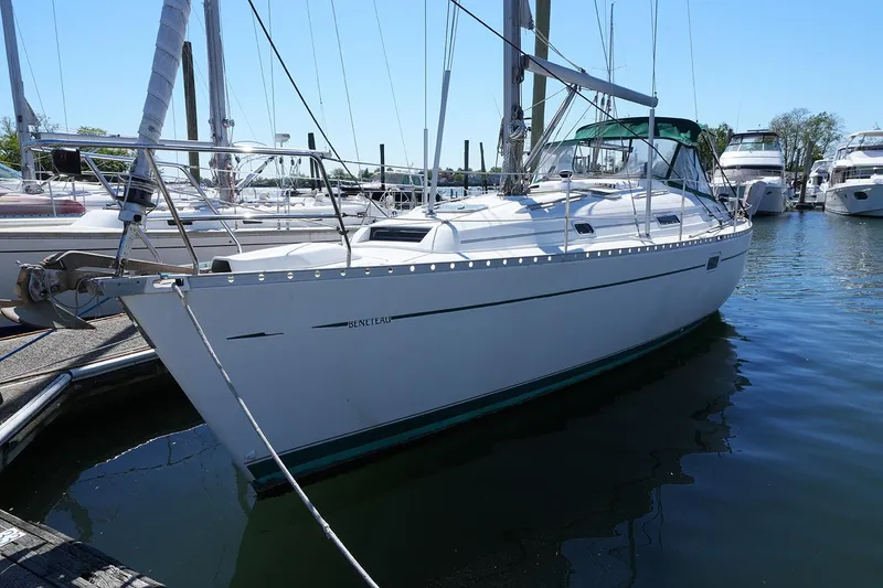 The Image of Beneteau 381 1999 - 0