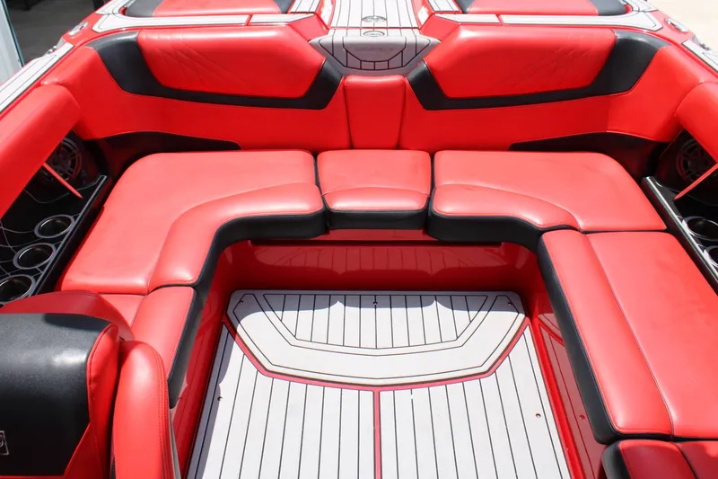 Slide: The Image of Nautique GS22 2021 - 17