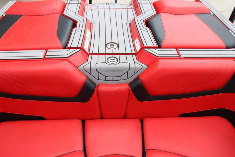 Slide: The Image of Nautique GS22 2021 - 18