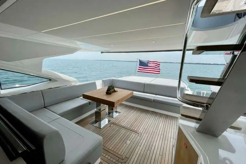 Slide: The Image of Model 74 Sport Yacht Category Flybridge 2020 - 15