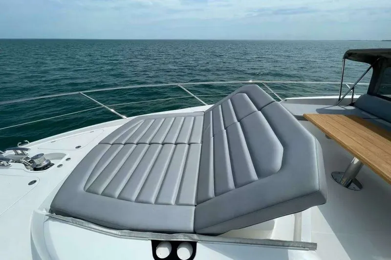Slide: The Image of Model 74 Sport Yacht Category Flybridge 2020 - 20