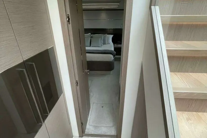 Slide: The Image of Model 74 Sport Yacht Category Flybridge 2020 - 39