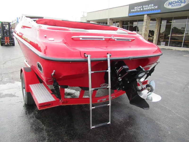 Slide: The Image of Crownline Boats 202 2001 - 8