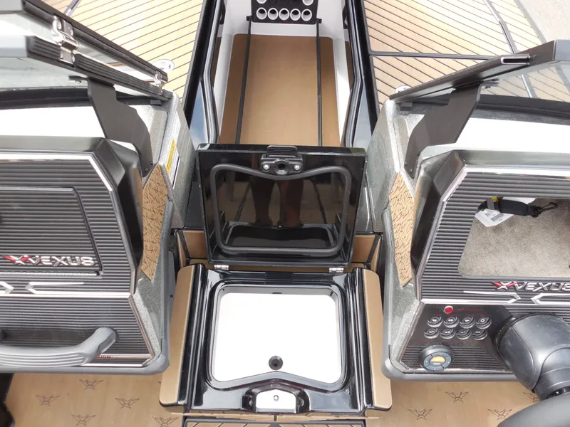 Slide: The Image of Vexus DVX 22S 2027 - 21
