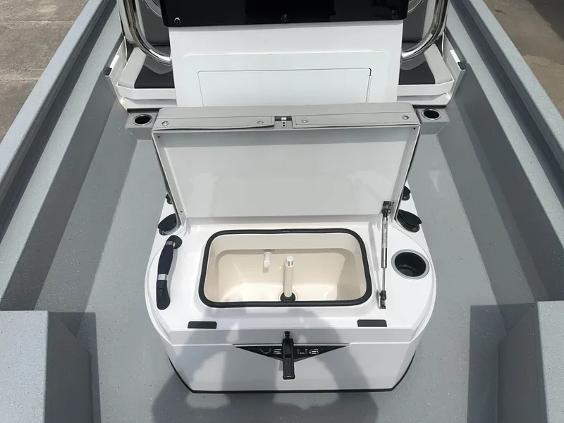 Slide: The Image of Vexus DEFENDER 201 2026 - 1