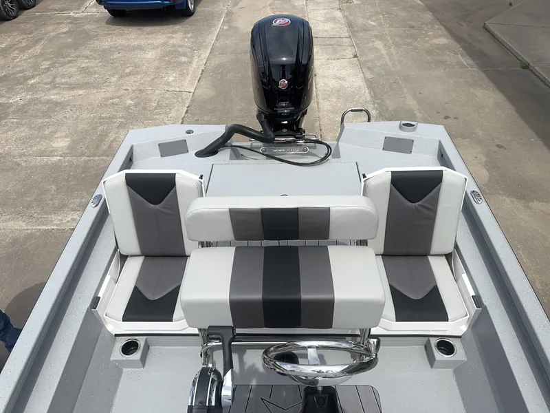 Slide: The Image of Vexus DEFENDER 201 2026 - 9