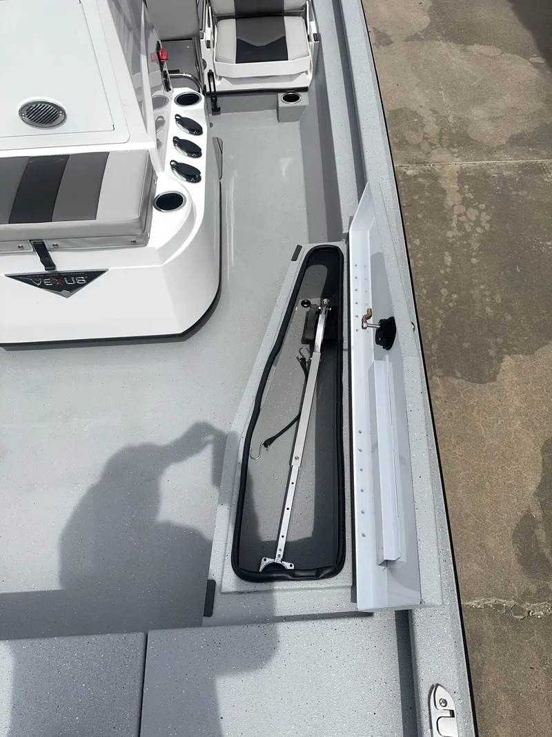 Slide: The Image of Vexus DEFENDER 201 2026 - 16