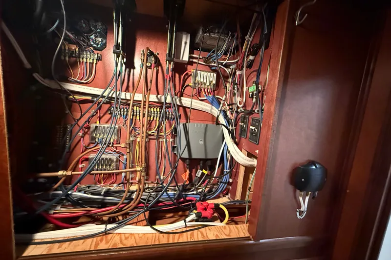 Slide: The Image of Gibson 5500 LS 2006 - 28