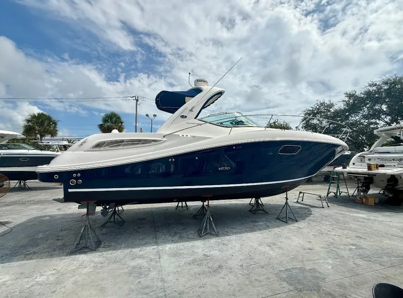 The Image of Sea Ray Sundancer 350 2011 - 0