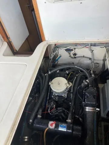 Slide: The Image of BERTRAM 28 SPORT FISH FLYBRIDGE 1987 - 13
