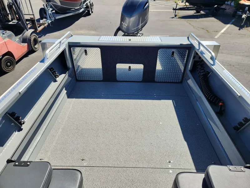 Slide: The Image of Boulton Powerboats NAVIGATOR 20 2026 - 8
