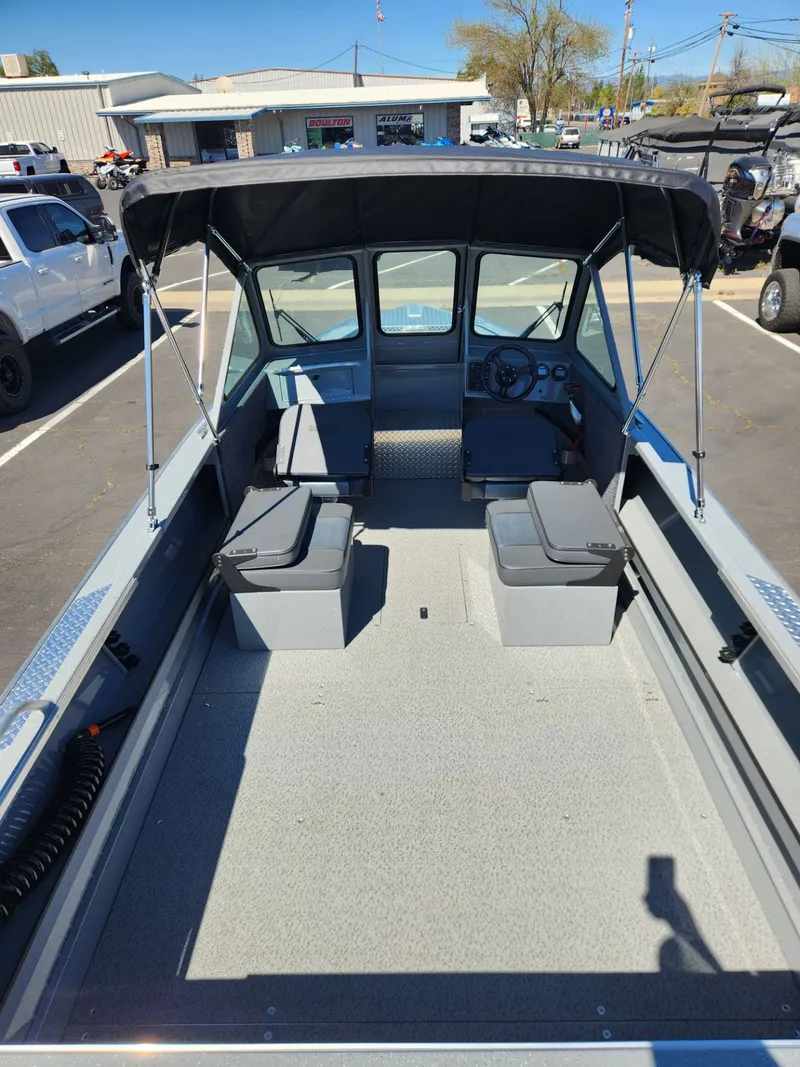 Slide: The Image of Boulton Powerboats NAVIGATOR 20 2026 - 6