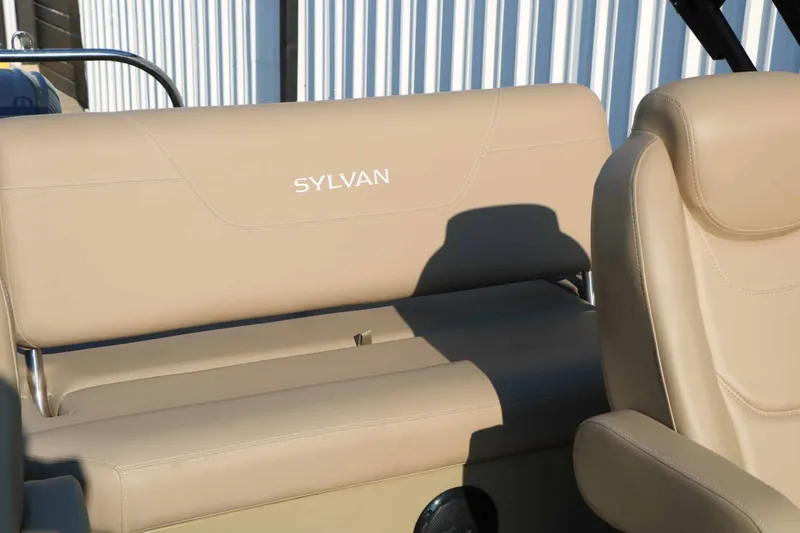 Slide: The Image of Sylvan Mirage 822 CLZ DH 2026 - 35