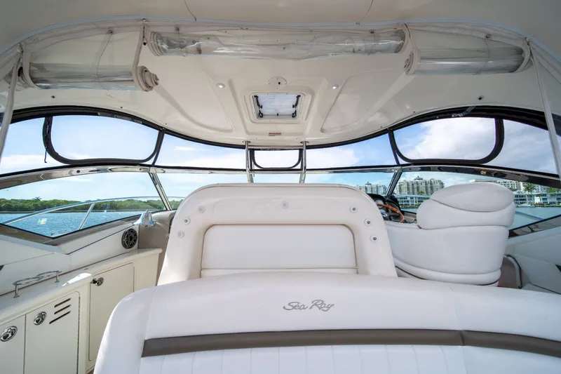 Slide: The Image of Sea Ray 44 Sundancer 2007 - 24