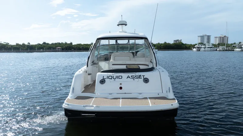 Slide: The Image of Sea Ray 44 Sundancer 2007 - 8
