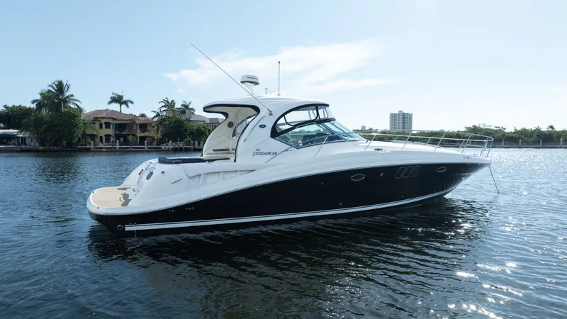 Slide: The Image of Sea Ray 44 Sundancer 2007 - 2
