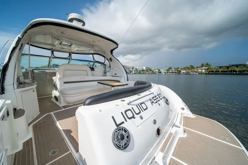 Slide: The Image of Sea Ray 44 Sundancer 2007 - 16