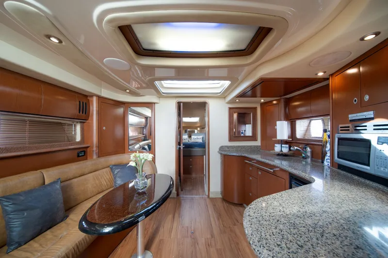 Slide: The Image of Sea Ray 44 Sundancer 2007 - 30